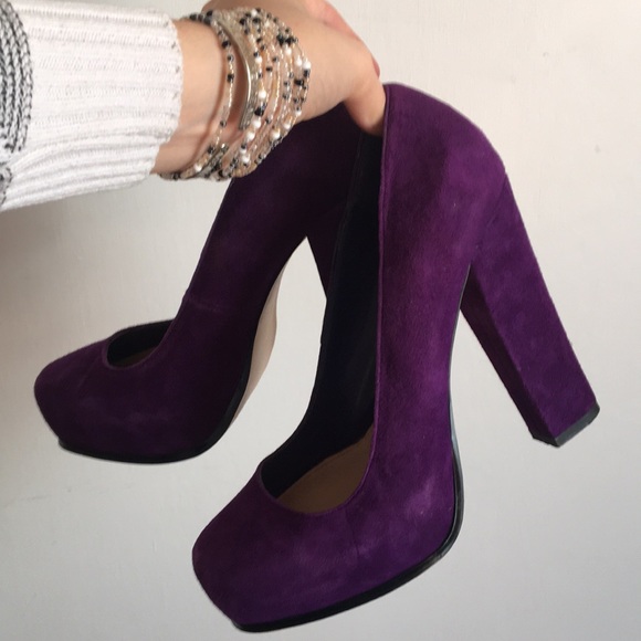 Beautiful suede high heels - Picture 2 of 2